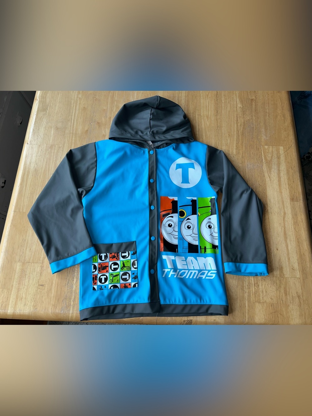 Team Thomas the train  Blue Rain Jacket rain coat 6/7? S/M blue gray buttons